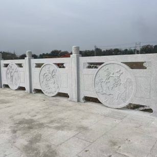 新乡芝麻白河道栏杆 石材栏杆