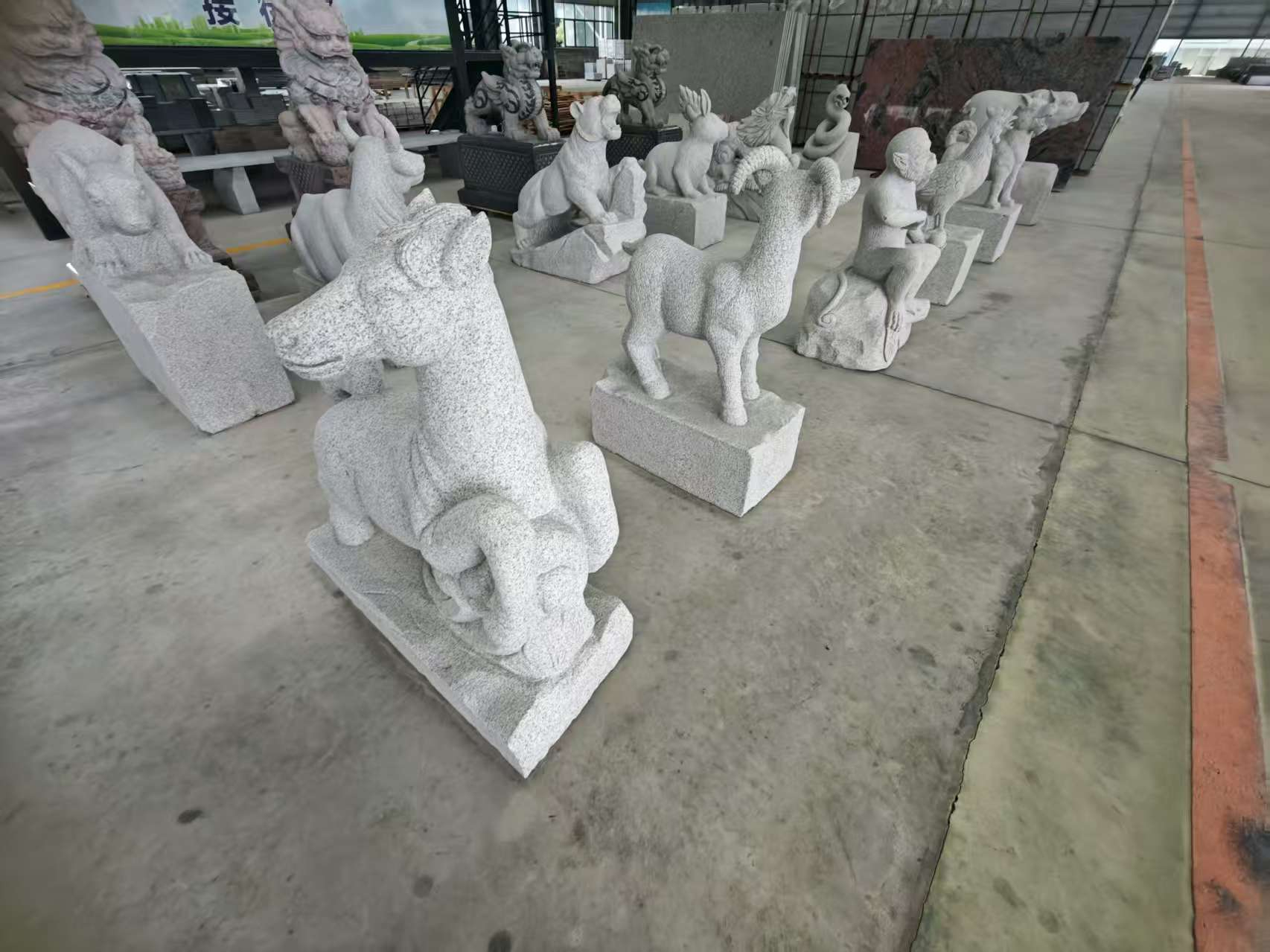 新乡芝麻白雕刻 十二生肖 异形雕刻