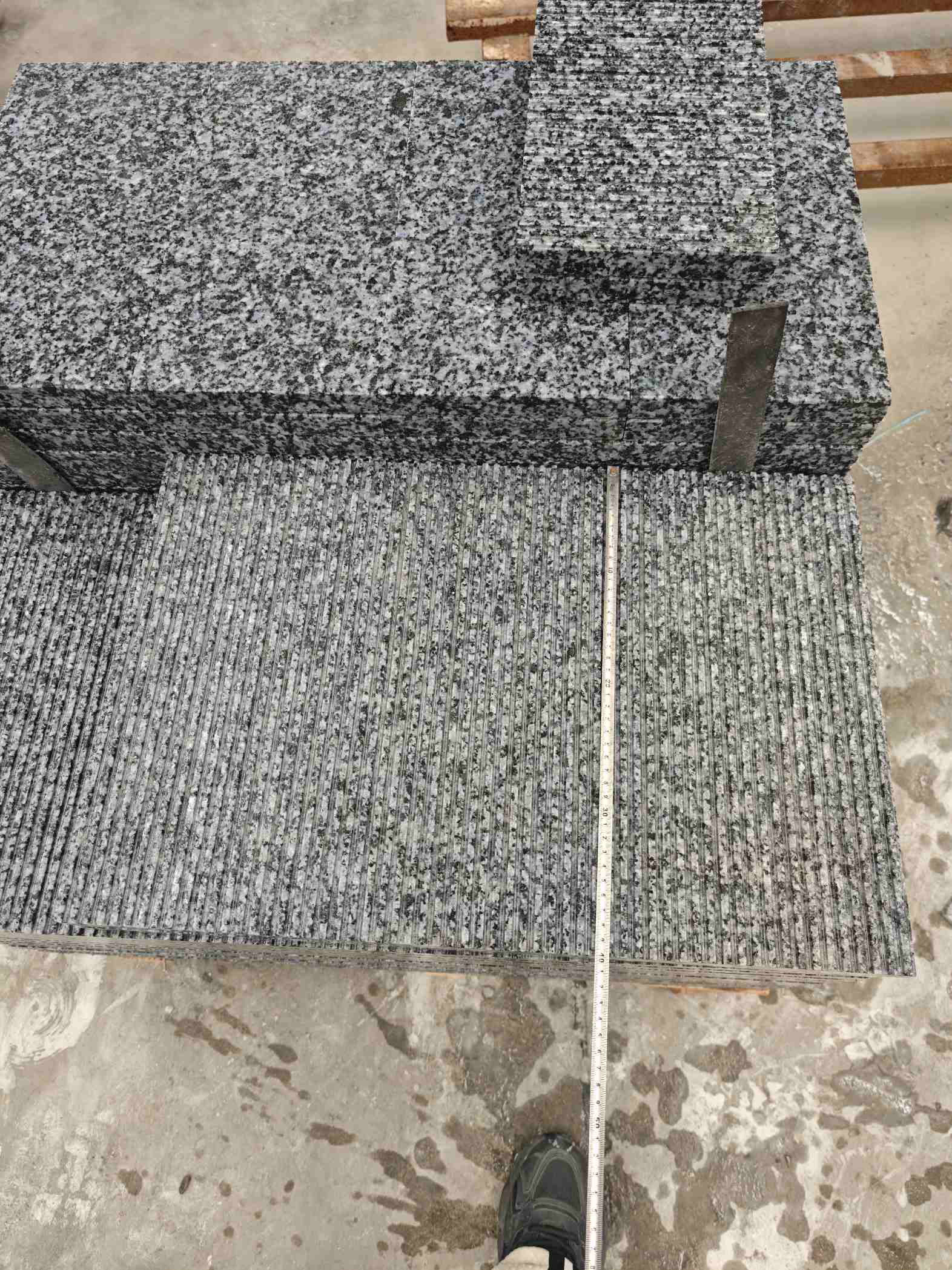 新乡芝麻黑拉丝面