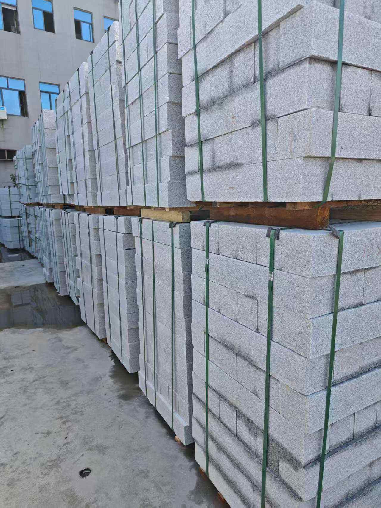 新乡芝麻白路牙石，路侧石