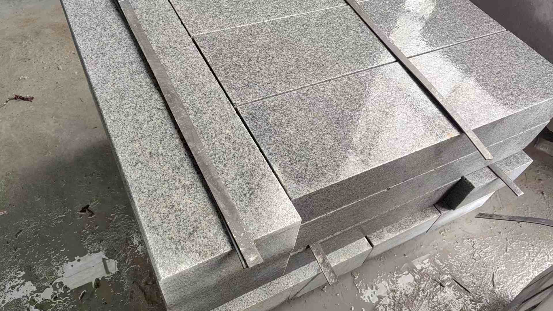 新乡芝麻灰 芝麻白 路牙石 路侧石 马路牙子