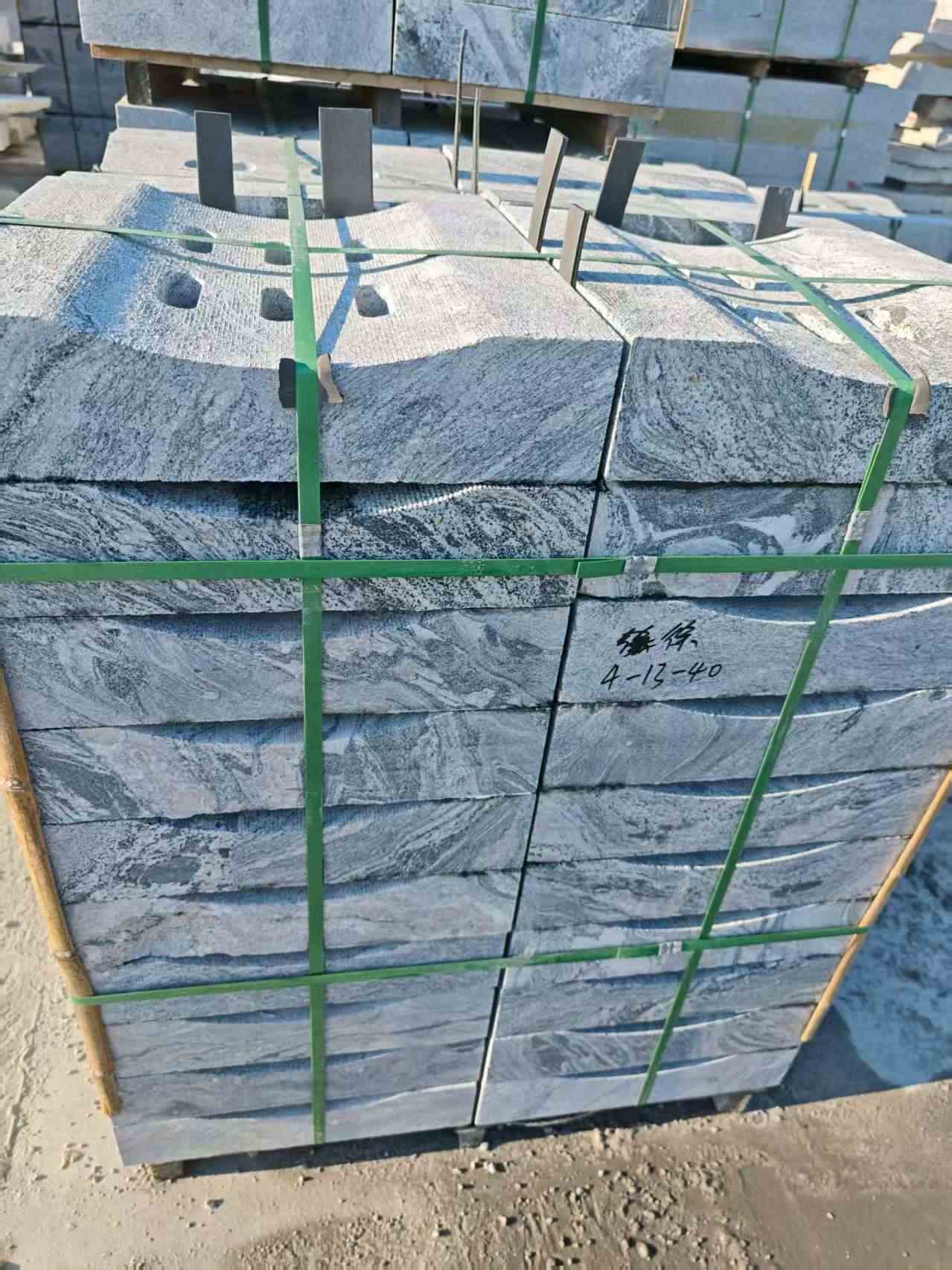新乡浪淘沙水沟盖板